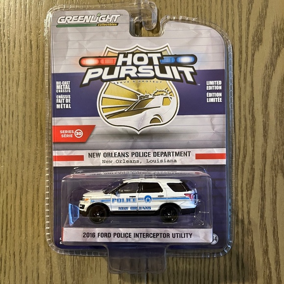 Greenlight Collectibles Other - Greenlight Hot Pursuit 2016 Ford Explorer New Orleans Police Department 1/64